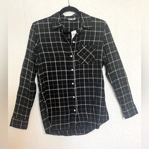 Brand new Gap button down